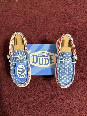 Stars and Stripes Hey Dudes new still in box !